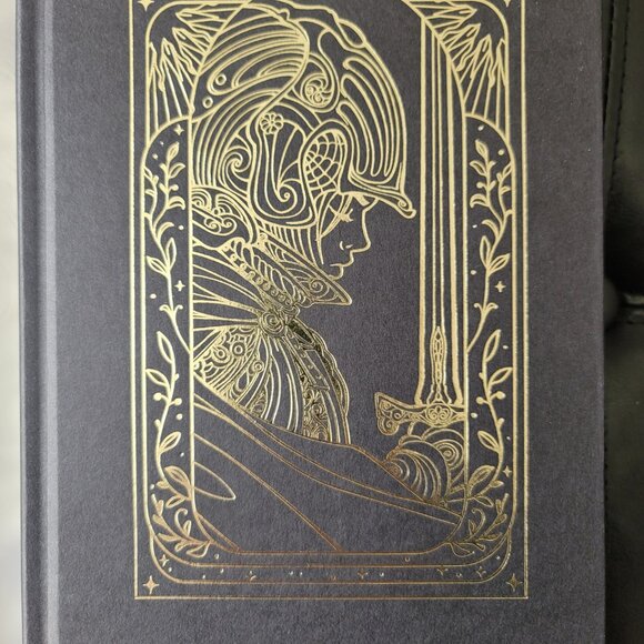 **RARE SIGNED** Heavenbreaker by Sara Wolf, Deluxe Limited First Edition, HC - Picture 8 of 10